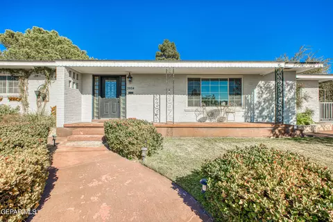 2014 N Stanton St, El Paso, TX 79902