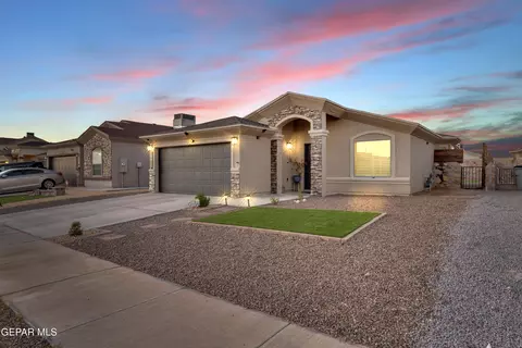 14817 Tierra Crystal Ave, El Paso, TX 79938