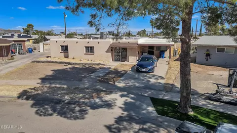 8500 Capitan Cir, El Paso, TX 79904