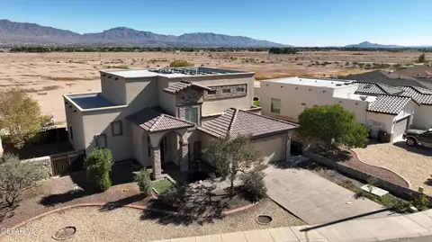 5804 Britain Dr, Sunland Park, NM 88063