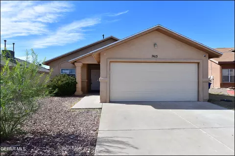 7415 Mesquite Flor Dr, El Paso, TX 79934