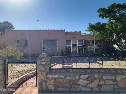 213 Orndorff Dr, El Paso, TX 79915