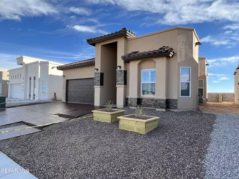 13841 Paseo De Miel Dr, El Paso, TX 79928