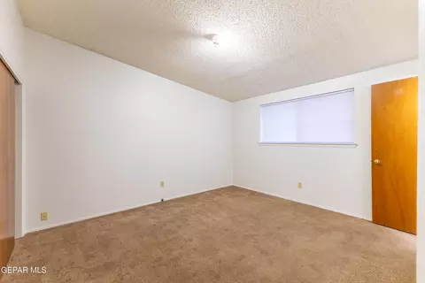 Bedroom - 10436 Lambda Dr, El Paso, TX 79924 photo 5 of 8