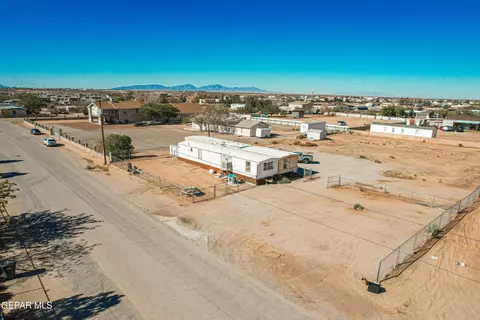 14741 Bocalusa Ave, El Paso, TX 79928