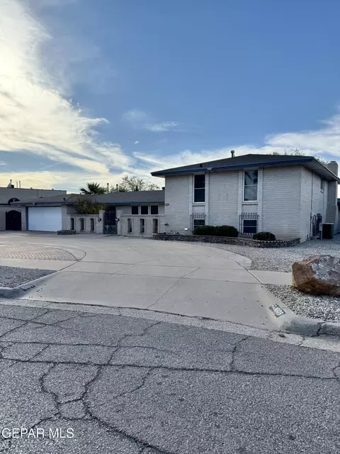 10139 Buckwood Ave, El Paso, TX 79925