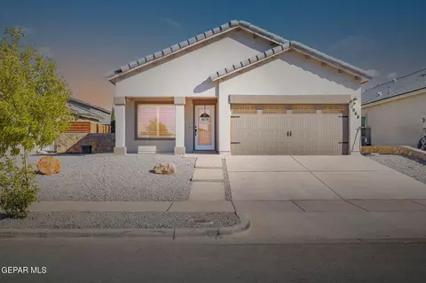 1068 Stoke St, El Paso, TX 79928