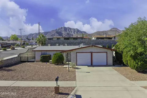 9041 Leo St, El Paso, TX 79904