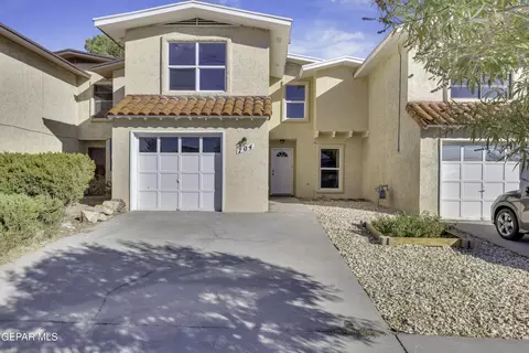704 La Chapa Ave, El Paso, TX 79912