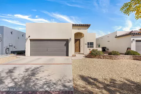 780 Croxdale St, Horizon City, TX 79928