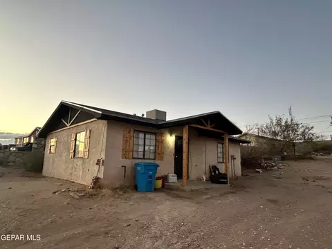 12861 Chaucer Rd, Horizon City, TX 79928