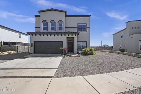984 Crooked River Dr, El Paso, TX 79932