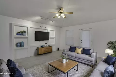 Living - 6234 Spotted Eagle Dr, El Paso, TX 79924 photo 6 of 9