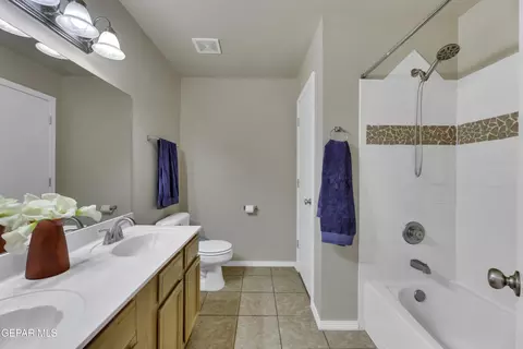 Bath - 6234 Spotted Eagle Dr, El Paso, TX 79924 photo 3 of 5