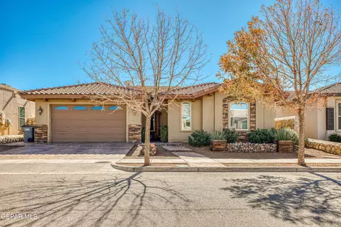 14224 Meadow Lake Ave, El Paso, TX 79938