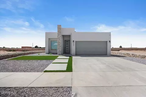 936 Summer Lake St, El Paso, TX 79928