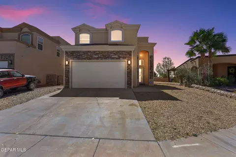 3285 Scarlet Point Dr, El Paso, TX 79938