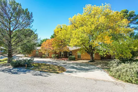 817 Live Oak Dr, El Paso, TX 79932