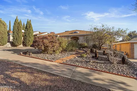 256 Arisano Dr, El Paso, TX 79932