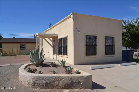 7912 N North Loop Dr, El Paso, TX 79915