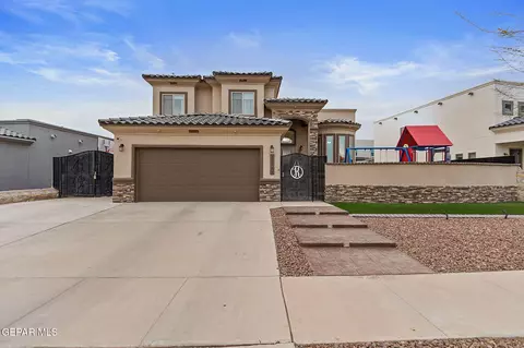 13687 Bradford St, Horizon City, TX 79928