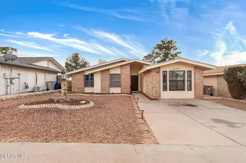 1639 Dave Elliot Dr, El Paso, TX 79936