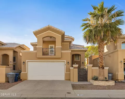 3711 Star Beach Ln, El Paso, TX 79936
