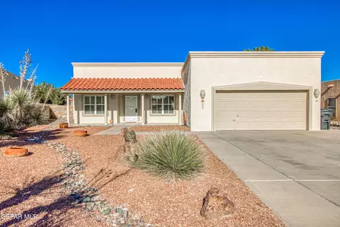 304 Avenida Mirador, Santa Teresa, NM 88008