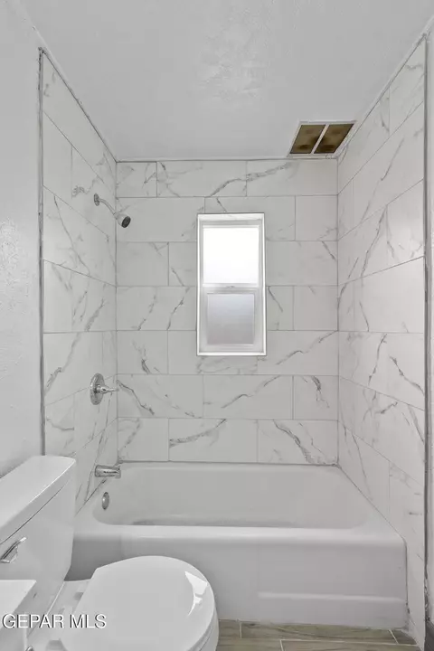 Bath - 239 Sofia Pl, El Paso, TX 79907 photo 1 of 1