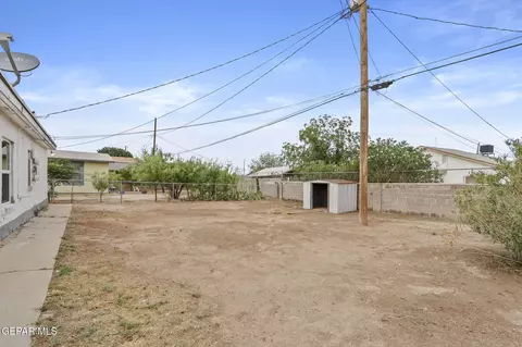 Exterior - 239 Sofia Pl, El Paso, TX 79907 photo 8 of 9