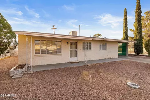 4900 Pikes Peak Dr, El Paso, TX 79904