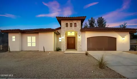 5636 Rio Bonito Cir, El Paso, TX 79932