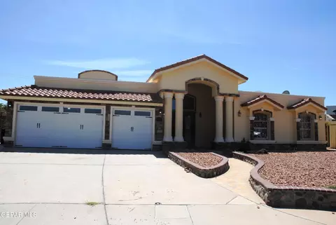 300 Inverness Dr, Horizon City, TX 79928