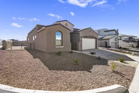 13090 Oakhampton Ave, El Paso, TX 79928