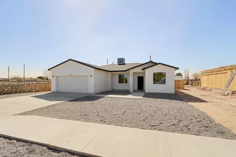 482 Sylvia Ct, Socorro, TX 79927