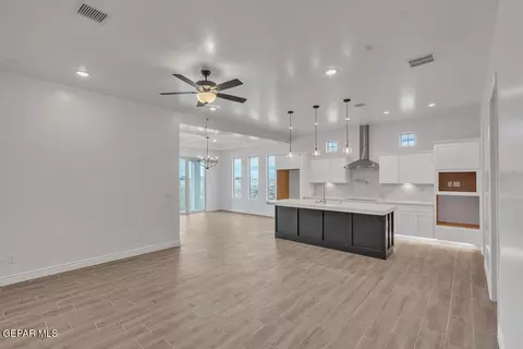 13933 Madero Ave, Horizon City, TX 79928