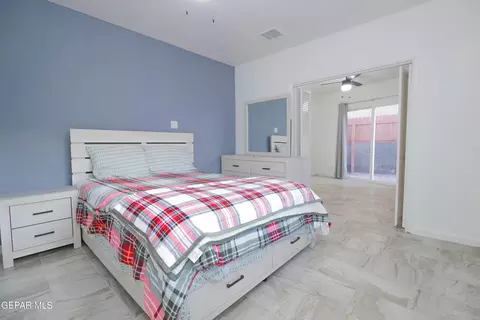 Bedroom - 1213 Wright St, El Paso, TX 79902 photo 1 of 7