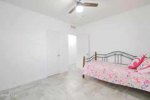 Bedroom - 1213 Wright St, El Paso, TX 79902 photo 4 of 7