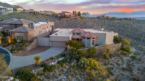300 Crimson Cloud Ln, El Paso, TX 79912