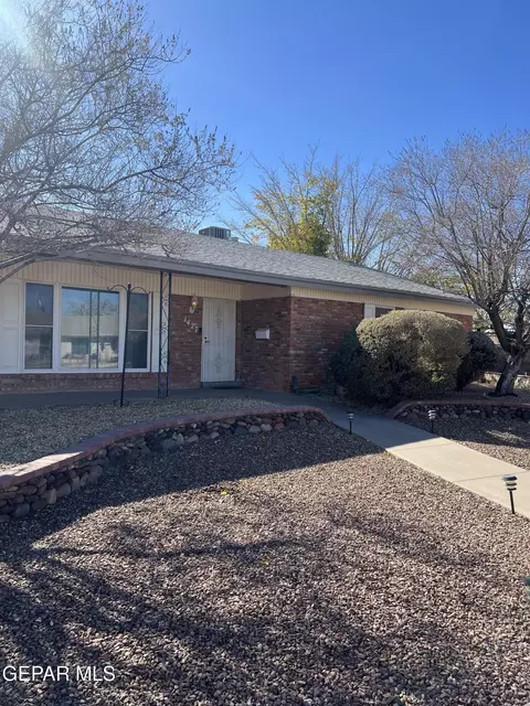 1427 Backus St, El Paso, TX 79925