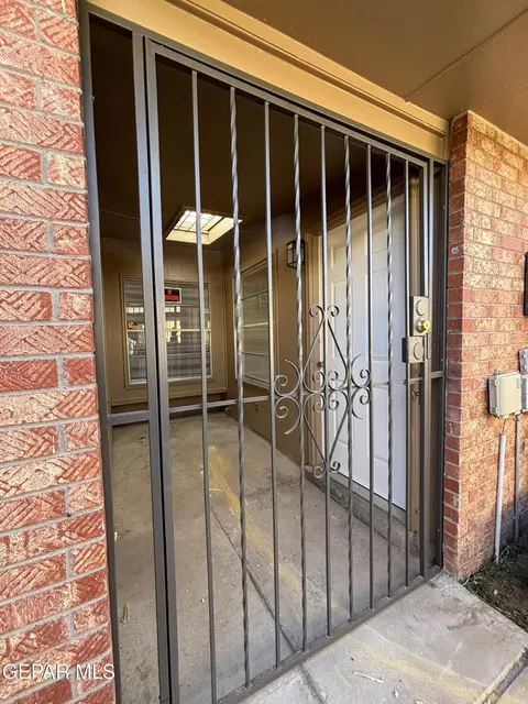 10011 Caribou Dr #C, El Paso, TX 79924