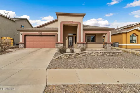 14661 Hunters Grove Ave, El Paso, TX 79938