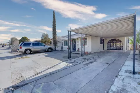 7720 Phoenix Ave, El Paso, TX 79915