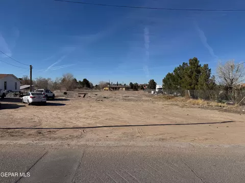 391 Flor Bonita Ave, Socorro, TX 79927
