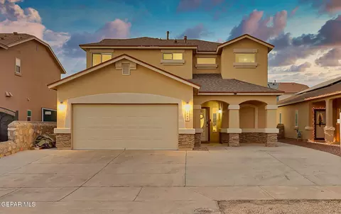 3889 Loma Brisa Dr, El Paso, TX 79938
