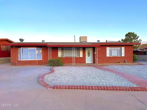 5004 Garry Owen Rd, El Paso, TX 79903