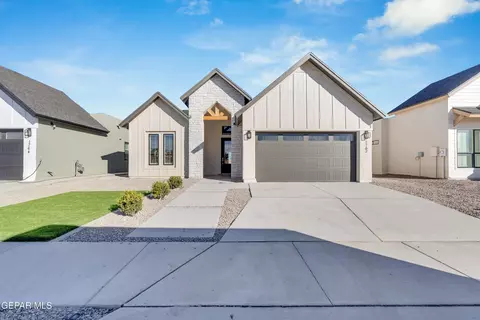 1762 Green Valley St, El Paso, TX 79928