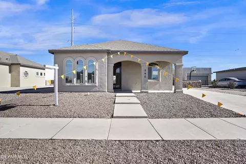 240 Dora Baltea Pl, Horizon City, TX 79928