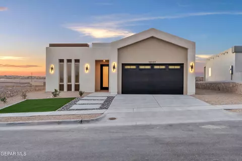13337 Emerald Pearl Dr, Horizon City, TX 79928