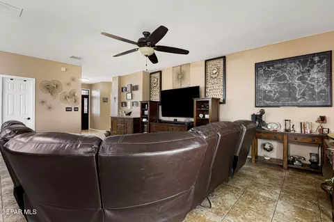 608 Myriam Dr, Anthony, TX 79821 photo 14